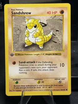 Pokemon Sandshrew 62/102 1st Edition Shadowless Base Set Card - Image 1