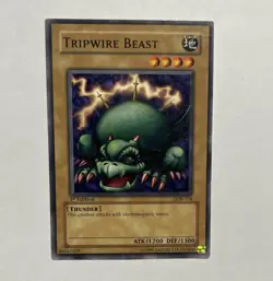 Yugioh Tripwire Beast 2002 LOB-104 Common 1st Edition MP - Image 1
