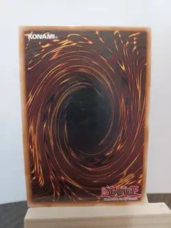 Downerd Magician PGL2-EN047 Gold Rare 1st Edition Lightly Played - Image 2