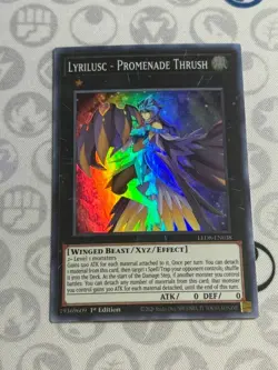Lyrilusc - Promenade Thrush - LED8-EN038 - Super Rare (NM) - Yugioh - Image 1