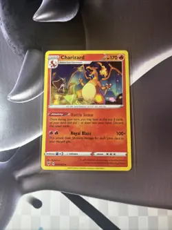 Charizard 025/185 Pokemon Vivid Voltage Cracked Ice Holo - Image 1