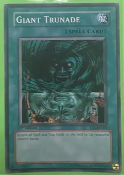 Yugioh! Giant Trunade SD5-EN021 Common 1st Edition MP - Image 1