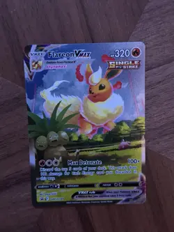 Pokemon TCG Flareon VMAX SWSH180 Sword & Shield Black Star Promo Card - Image 4