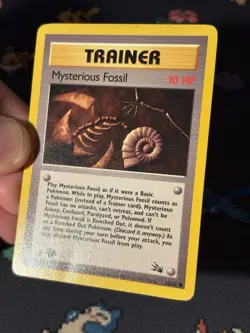 Pokemon Cards Mysterious Fossil 62/62 Fossil FIRST EDITION WOTC - (MP) - Image 2