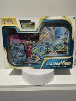 Pokemon TCG Glaceon VStar Special Collection Sword & Shield (Factory Sealed) - Image 2