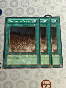 3x Mysterious Triangle - CRMS-EN062 - Common (NM) - Yugioh Playset - Image 1