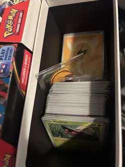 Pokemon TCG Lot of 1000+ Cards - Image 2