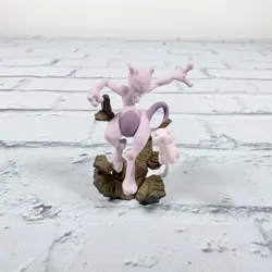 Pokemon Generations Super Premium Collection Mew And Mewtwo 2" Mini Figure - Image 1