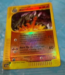 Pokemon TCG Houndoom Reverse Holo Card 14/147 Aquapolis DAMAGED - Image 2