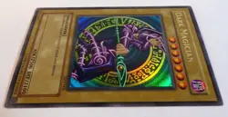 Vintage 1996 YuGiOh Dark Magician Starter Deck SDY-006 Holographic Holo Card - Image 3