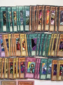 HUGE Vintage Yu-Gi-Oh! TCG Starter Deck Card Lot 100+ Cards - Image 4
