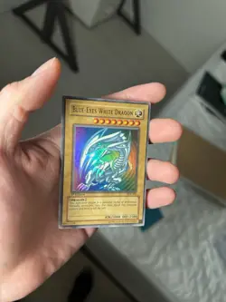 Yu-Gi-Oh! Blue-Eyes White Dragon SDK-001 1st Edition FRESH PULLED MINT - Image 4