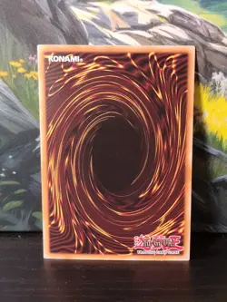 Yu-Gi-Oh! Deep-Eyes White Dragon MVP1-ENG05 Gold Rare 1st Edition - Image 2