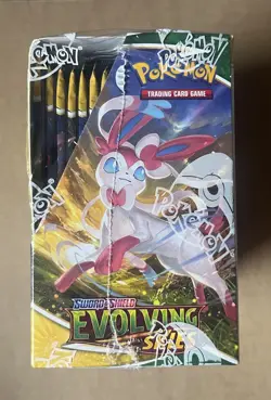 Pokemon Evolving Skies Booster Box BRAND NEW AND SEALED - 36 Packs Box - Image 2