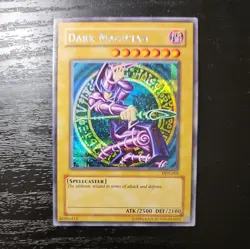 Yu-Gi-Oh! Dark Magician (Dark Duel Stories) DDS-002 Secret Rare Promo Vintage - Image 1