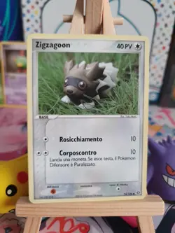 Zigzagoon 74/106 - EX Emerald - Italian - Pokemon - Yuka Morii - HP - Image 2