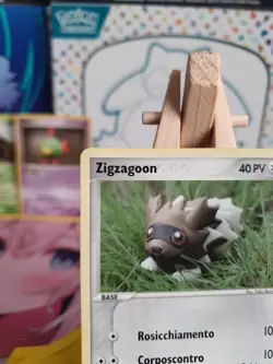 Zigzagoon 74/106 - EX Emerald - Italian - Pokemon - Yuka Morii - HP - Image 3