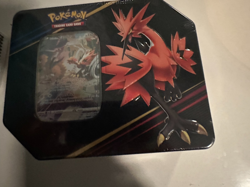 Pokemon TCG - Crown Zenith Tin - Galarian Zapdos - Image 1