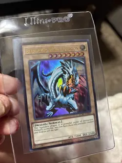 Blue-Eyes White Dragon (Version 1) LCKCEN001 Yu-Gi-Oh Legendary Collection Kaiba - Image 2