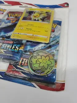 POKEMON TCG Sword & Shield Battle Styles Booster 3 Pack!!! Jolteon & Coin!!! - Image 5