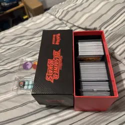 Pokemon: Destined Rivals Card Bundle Bulk Joblot , 400+Cards Base, Holo - Image 1