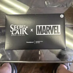 Secret Lair x Marvel: Deadpool Rainbow Foil Edition (Sealed) - Image 1