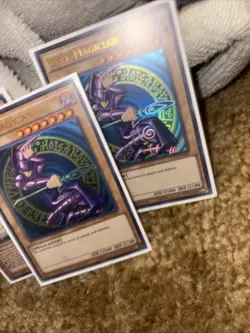 Yu-Gi-Oh! Dark Magician Original First Edition Mint Condition En003 - Image 1
