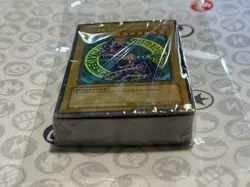 Yu Gi Oh! 2002 Starter Deck Unlimited Edition SEALED SDY006 Dark Magician No Box - Image 4