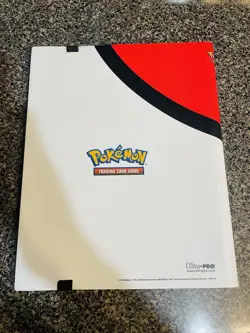 Ultra Pro Pokemon Poke Ball TCG Binder x20 9-Pocket Pages/360 Capacity/Side Load - Image 2