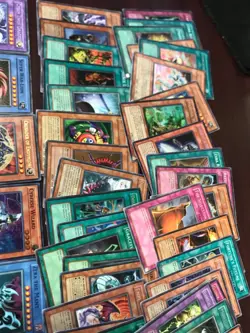 Vintage Yugioh Unlimited Holo/Rare Lot of 130 LP/NM - Image 5