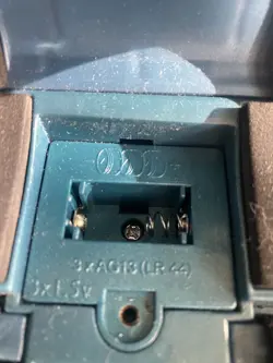 Yu-Gi-Oh! Chaos Duel Disk Card Launcher (2003) untested - Image 5
