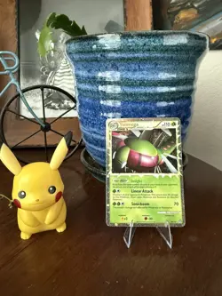 Yanmega Triumphant Holo Card 98/102 NM Condition Pokemon TCG - Image 1