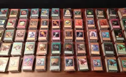 Yu-Gi-Oh! Official TCG Card Lot of 200 Random Commons Any Series Deck Building - Image 2