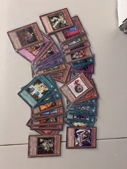 Yu-Gi-Oh 86 Card Lot- 44 rare cards rest of cards are a mix - Image 1