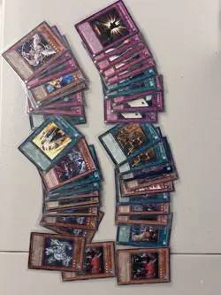 Yu-Gi-Oh 86 Card Lot- 44 rare cards rest of cards are a mix - Image 2