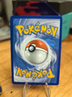 Memory Capsule 202/185 Vivid Voltage NM Full Art Gold Secret Rare Pokemon Card - Image 2