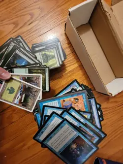 magic the gathering lot of 1000 cards, lots of forests and lands some foils - Image 2