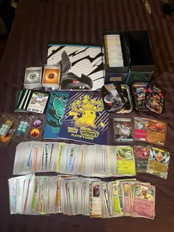 Massive 1000+ Card Lot! Exs, Over 150 Holos, BW Poster, Dice And More! 🔥 - Image 1