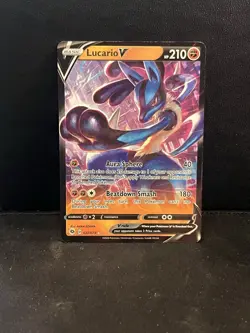 Lucario V 027/073 Champion's Path Ultra Rare Holo Pokemon TCG Card - Image 1