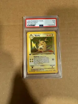 Pokemon TCG Raichu 1st Edition Holo Card 14/62 Fossil Set - Image 1