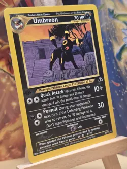Umbreon Neo Discovery 32/75 Regular Non-Holo Card 1st Edition - Image 3