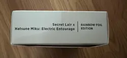 Secret Lair x Hatsune Miku: Electric Entourage EN - English Rainbow Foil Edition - Image 2
