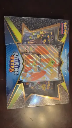 Pokemon TCG Shining Fates Shiny Cramorant V Collection Box SEALED imperfect box - Image 1