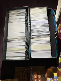 Massive 1000+ Card Lot! Exs, Over 200 Holos, Dice Empty Tins And More! 🔥 - Image 2