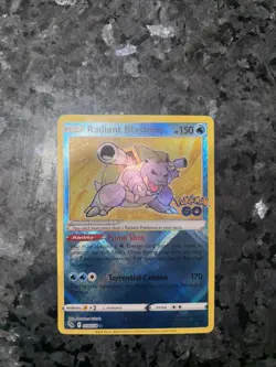 Pokemon TCG Radiant Blastoise Holo Card 018/078 Pokemon Go Rare, Near Mint/Mint - Image 1