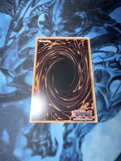 Yu-Gi-Oh! Blue-Eyes White Dragon Ultimate Rare OP28-EN001 - Image 2