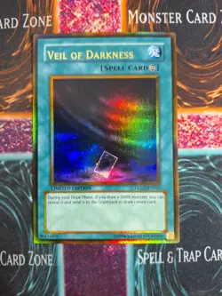 Yu-Gi-Oh! Veil of Darkness GLD2-EN043 Gold Rare Limited Near Mint - Image 1