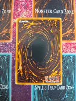 Yu-Gi-Oh! Veil of Darkness GLD2-EN043 Gold Rare Limited Near Mint - Image 3
