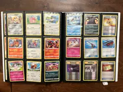 Huge Collection Lot of 100+ Vintage / Mid Era Pokemon Cards 1999 WOTC & Binder - Image 1