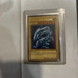 Blue-Eyes White Dragon SDK-001 Starter Deck: Kaiba-Unlimited Edition ULTRA RARE - Image 1
